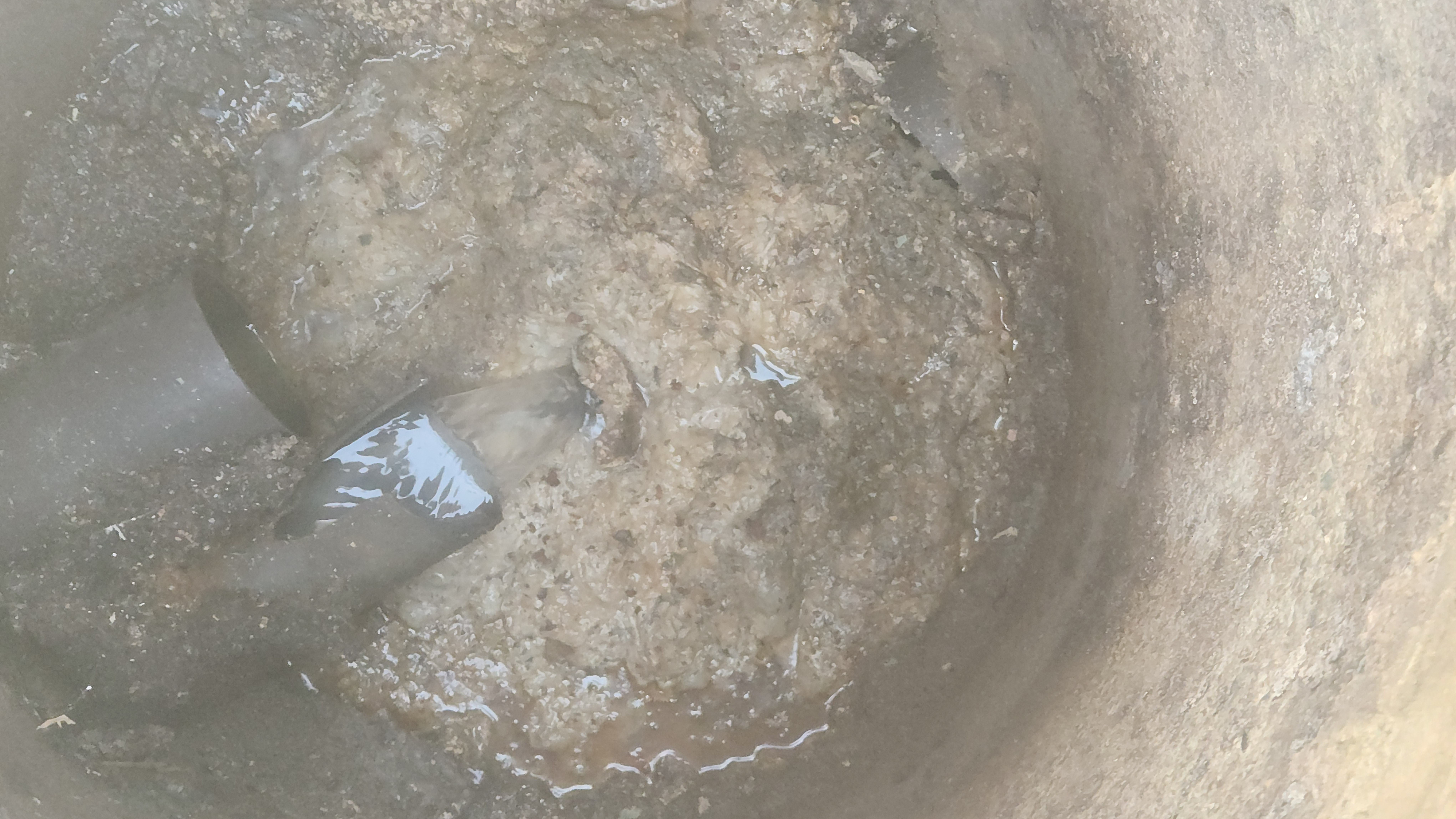 안산 선부동 다세대주택 공용배관 내부 막힘 상태 확인