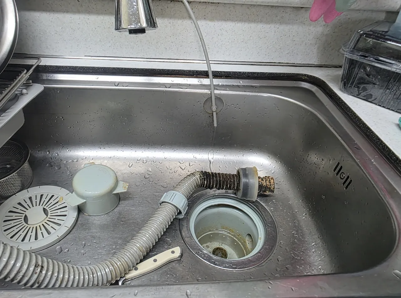 논산시 싱크대막힘 배수·배관 문제 원인을 점검하는 실제 작업 사진